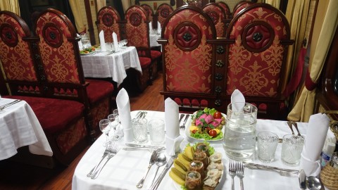 Russian Restaurant Car (Example)